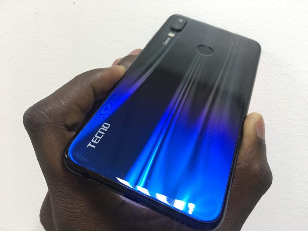 camon 12 vs camon 11