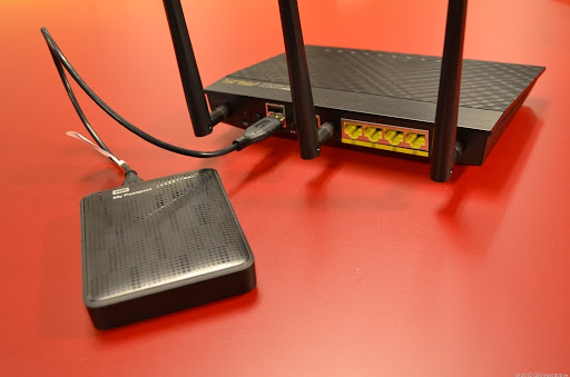 7 Uses For The USB Port Your Router - Dignited