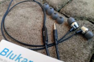 Blukar In-ear earphones