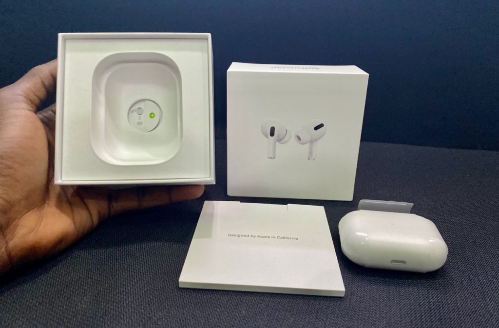 Hørehæmmet Berettigelse dække over Unboxing the Apple AirPods Pro - Dignited