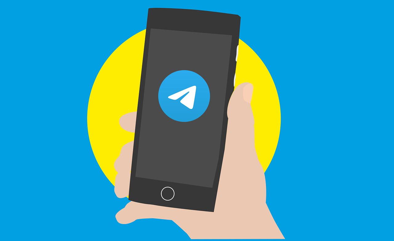 How to prevent people from saving or taking a screenshot of your texts on  Telegram