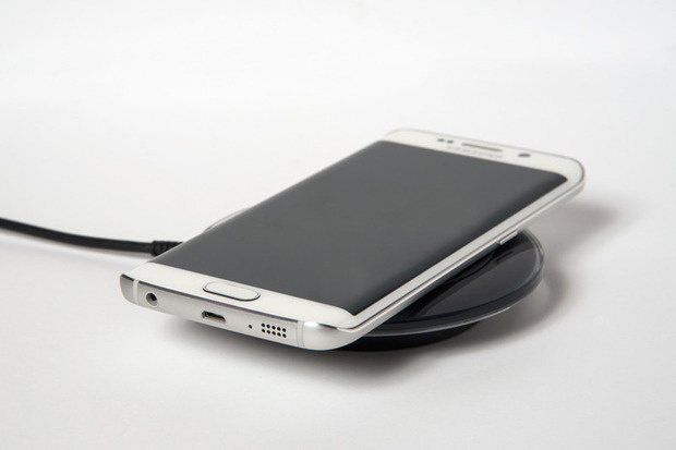Samsung Galaxy S6 edge wireless charging | Via CIO