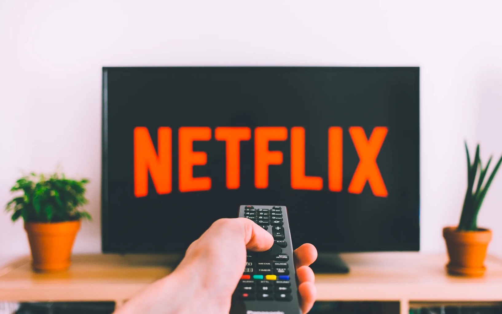 How to Delete a Netflix Profile: Desktop, Mobile or TV (2022) - Dignited