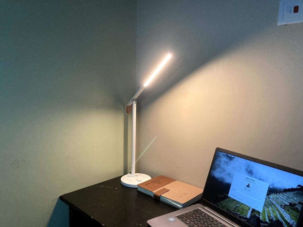 sufficient weather scene MI Led Desk Lamp 1s Review: An Elegant Smart Lamp for Your Desk - Dignited