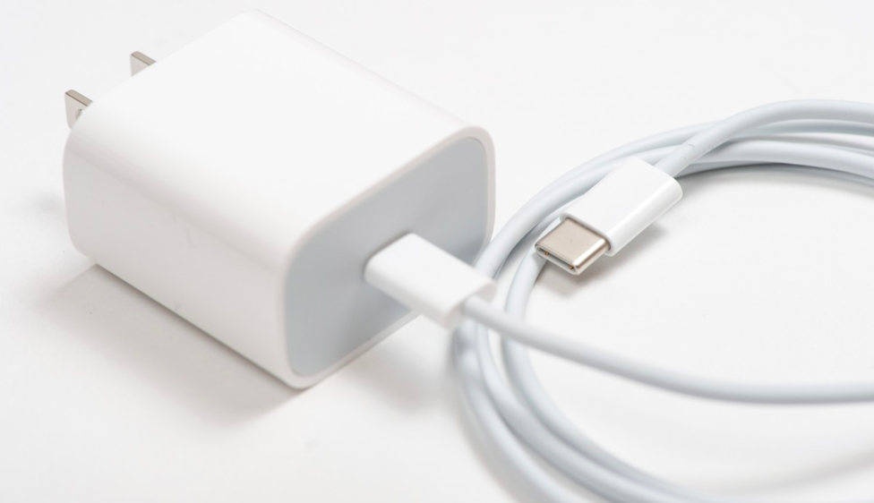 Top 7 Ultra-Cheap (20W) USB-C Fast Chargers - Dignited