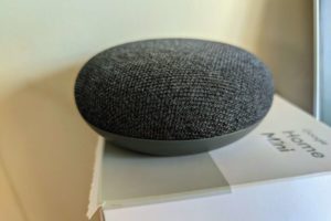 Google Home Mini