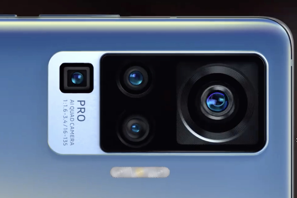mobile and camera gimbal