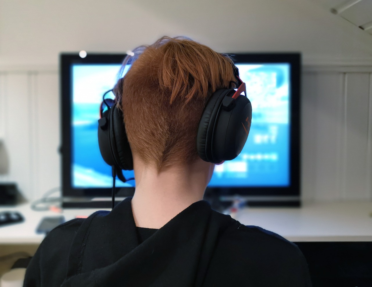 How to listen top to firestick with headphones