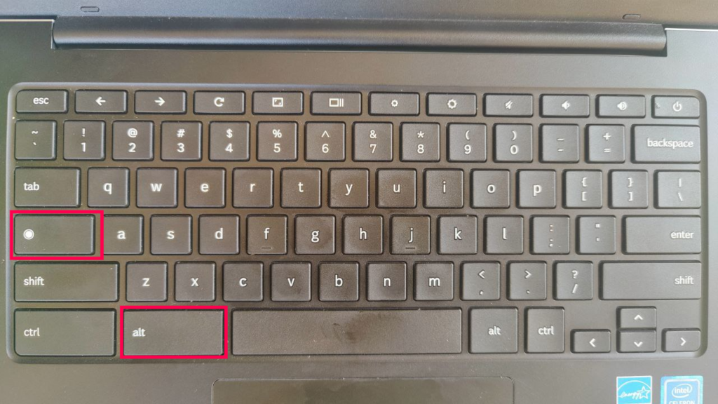 type capital letters on keyboard