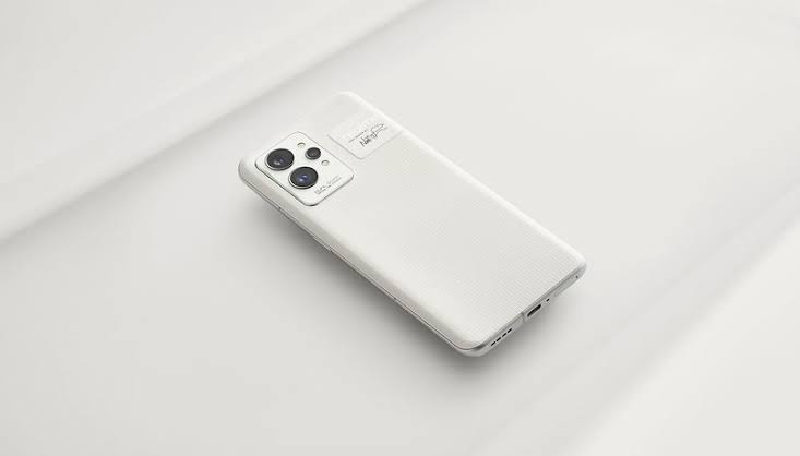 Realme GT 2