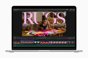 Apple-WWDC22-MacBook-Air-Final-Cut-Pro-220606_big