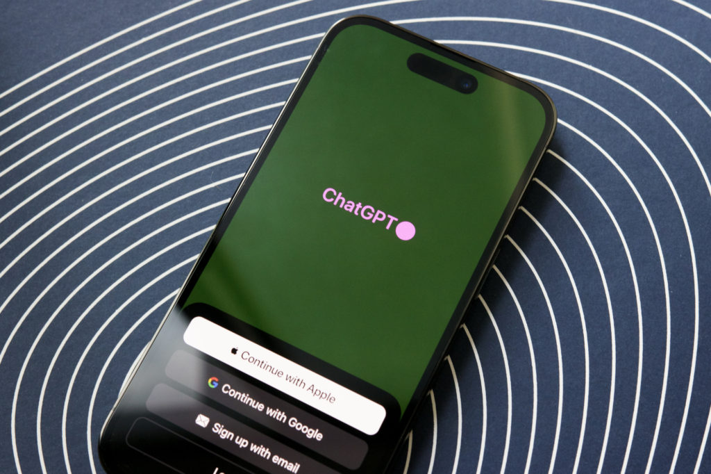 chatgpt-iphone-app-hands-on